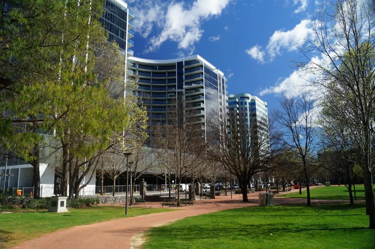 Manhattan On Glebe Park Canberra Australia