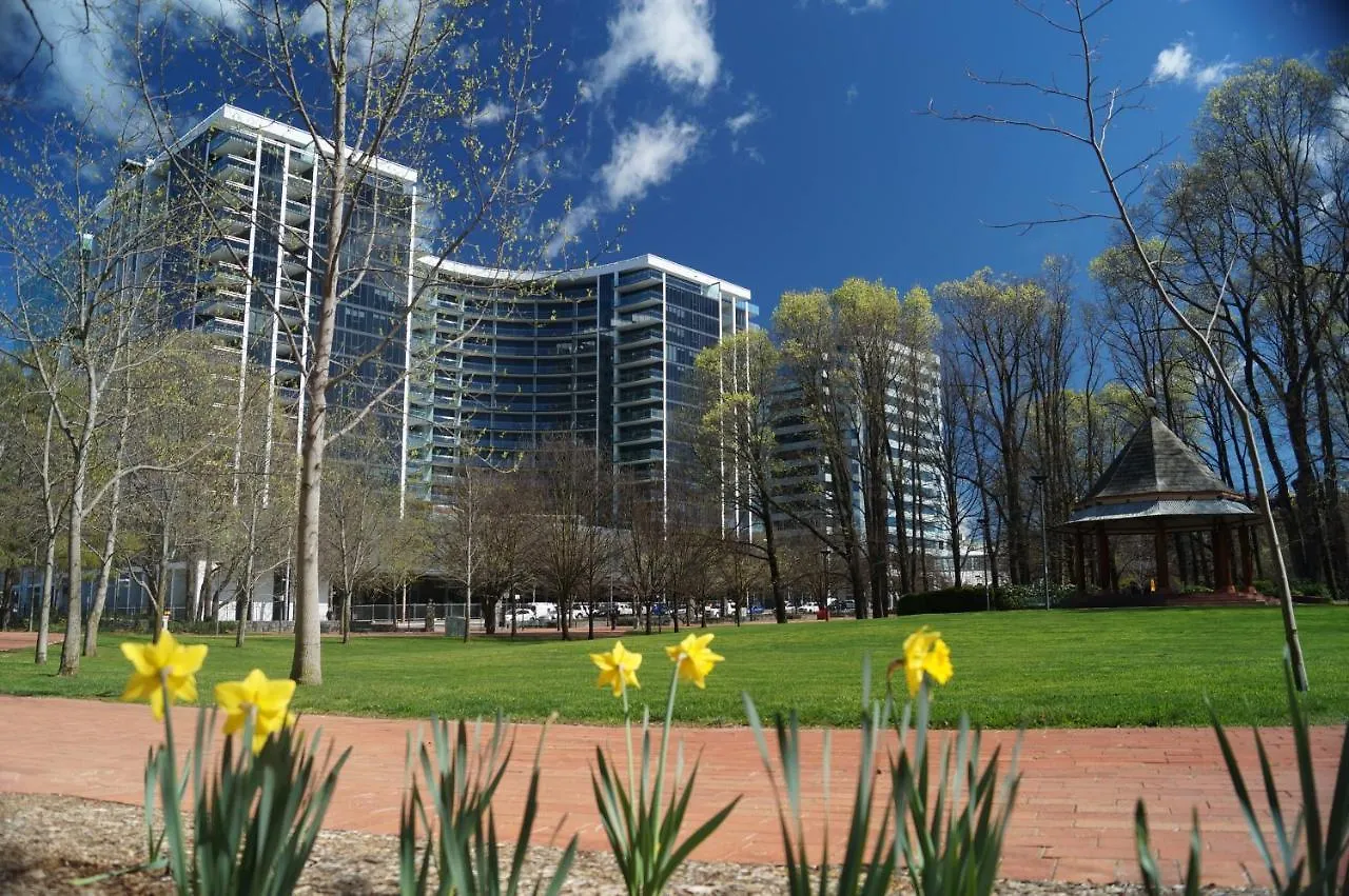 Manhattan On Glebe Park location